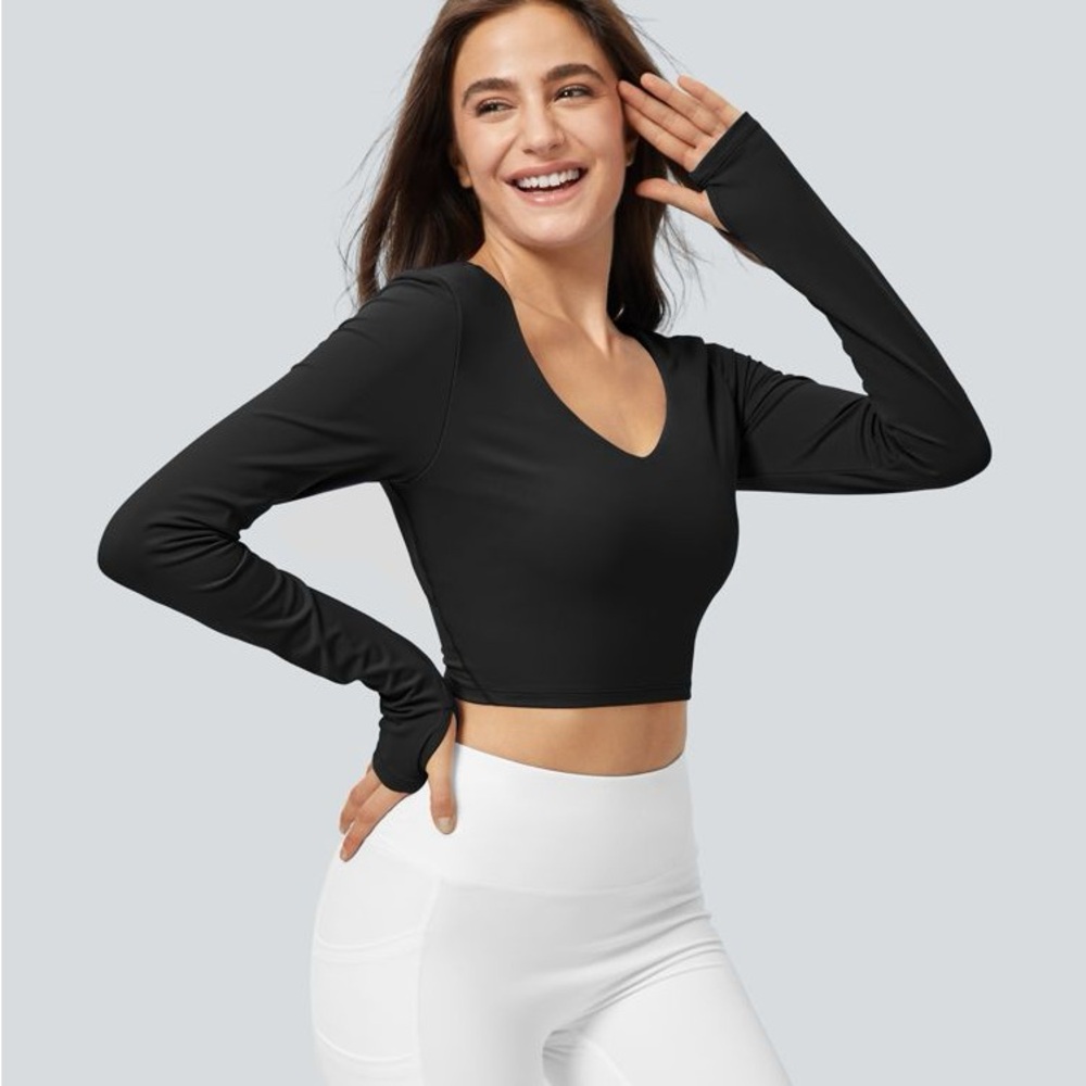 Halara Padded V Neck Thumb Hole Cropped Yoga Sports Top M 8/10 NWOT